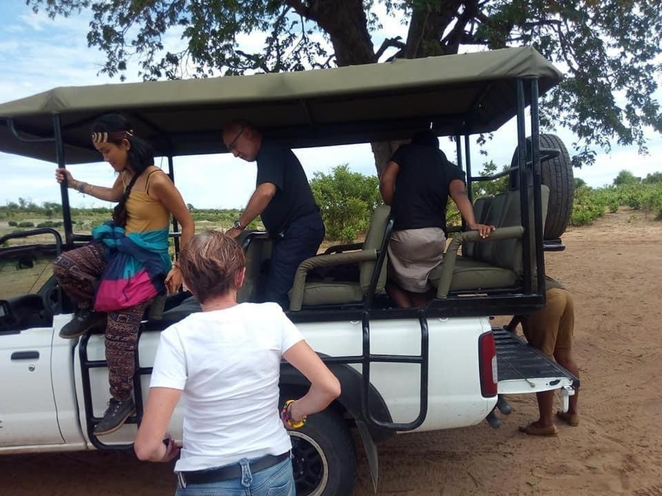 Jungle Breeze Home Stay Kasane Kültér fotó